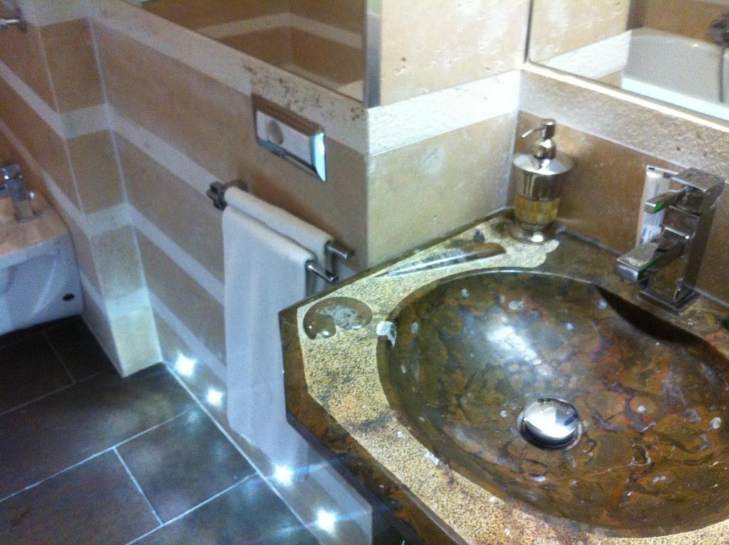 Residenza Al Corso Suites Ρώμη Δωμάτιο φωτογραφία